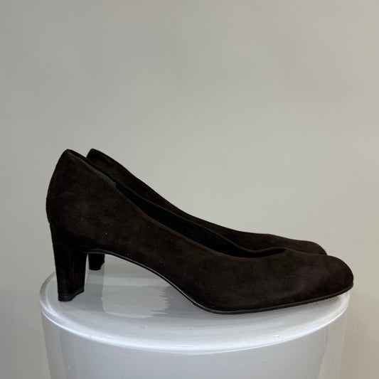 Stuart Weitzman Brown Suede Pumps – Almond Toe with Mid Block Heel | Minimalist Classic