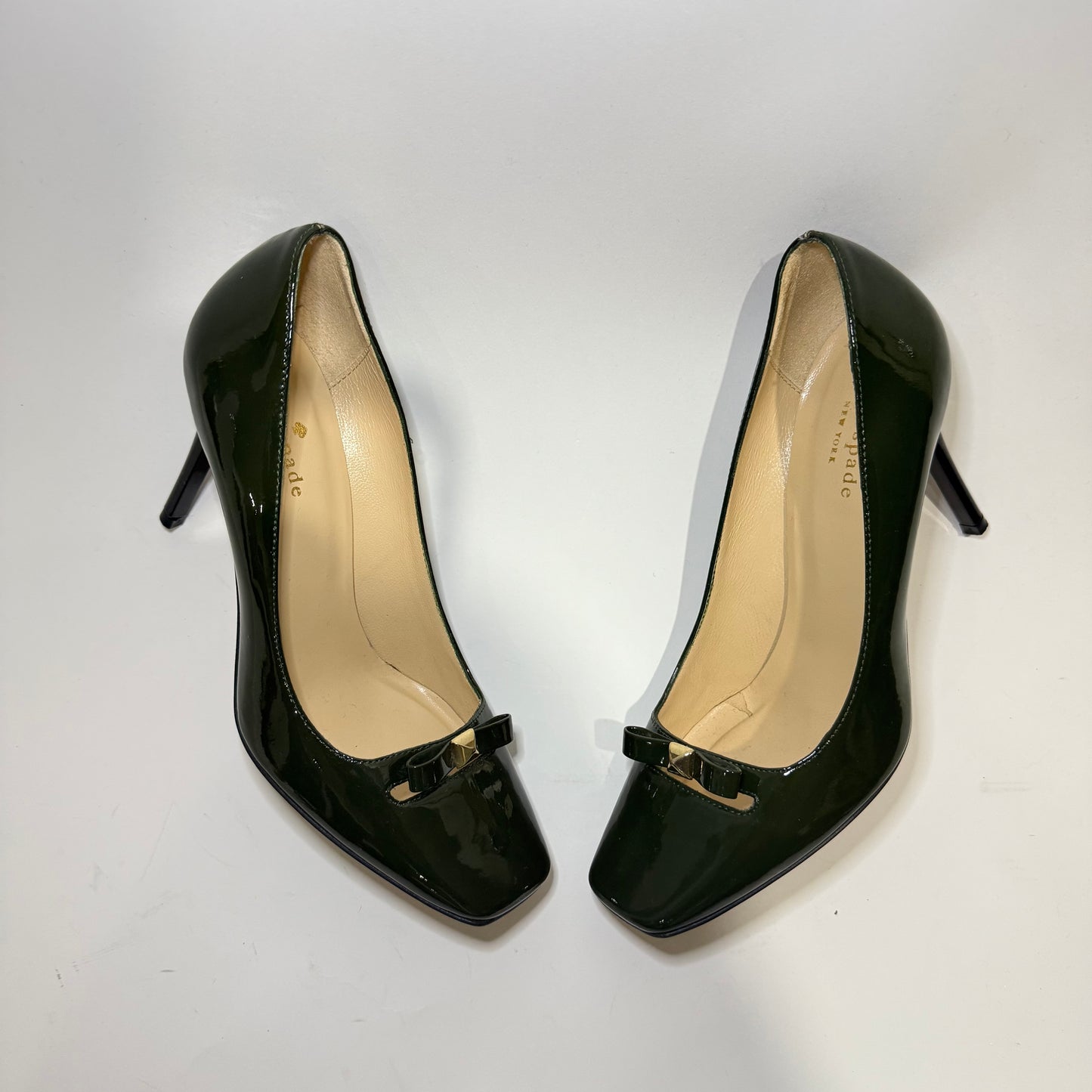 Kate Spade Green Patent Leather Square Toe Heels | Gold Bow Detail Pumps