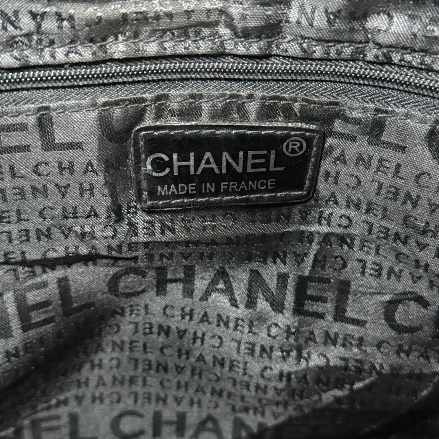 Chanel Coco Cabas Tote – Black Patent Leather with Oversized CC Charm