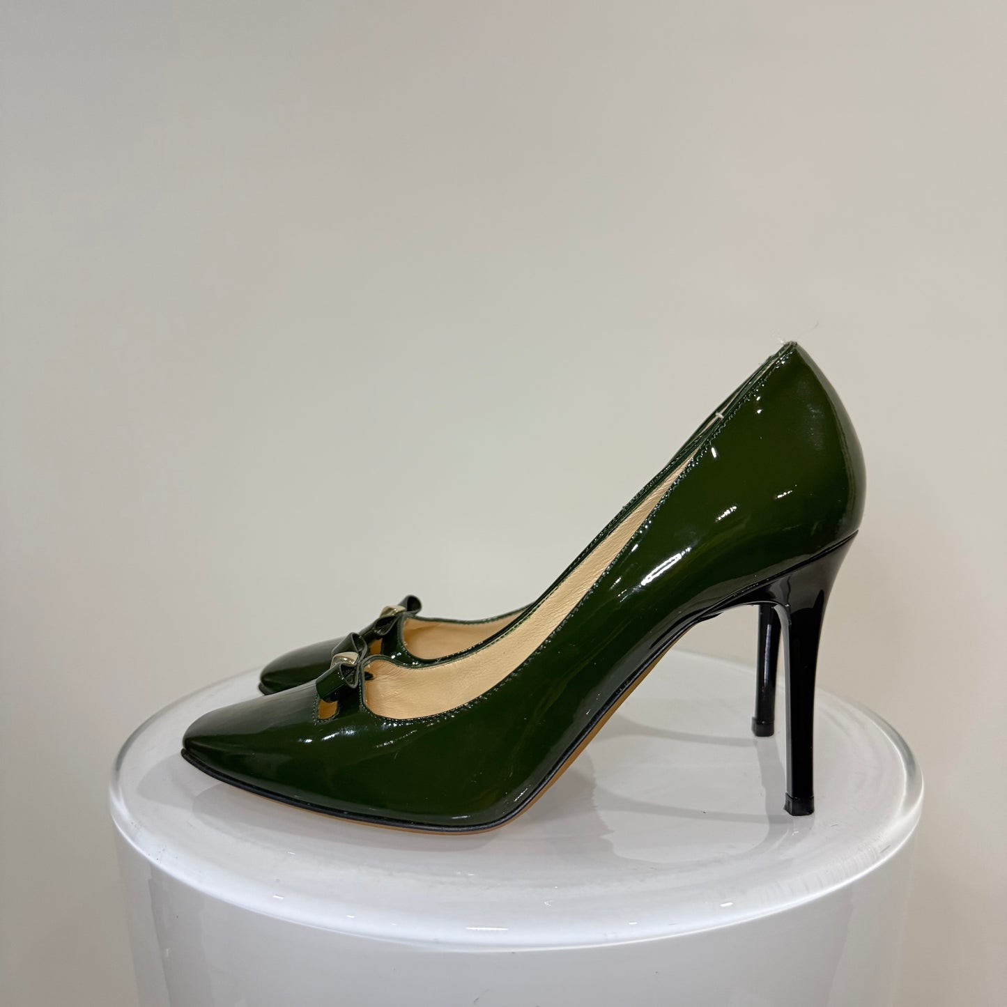 Kate Spade Green Patent Leather Square Toe Heels | Gold Bow Detail Pumps