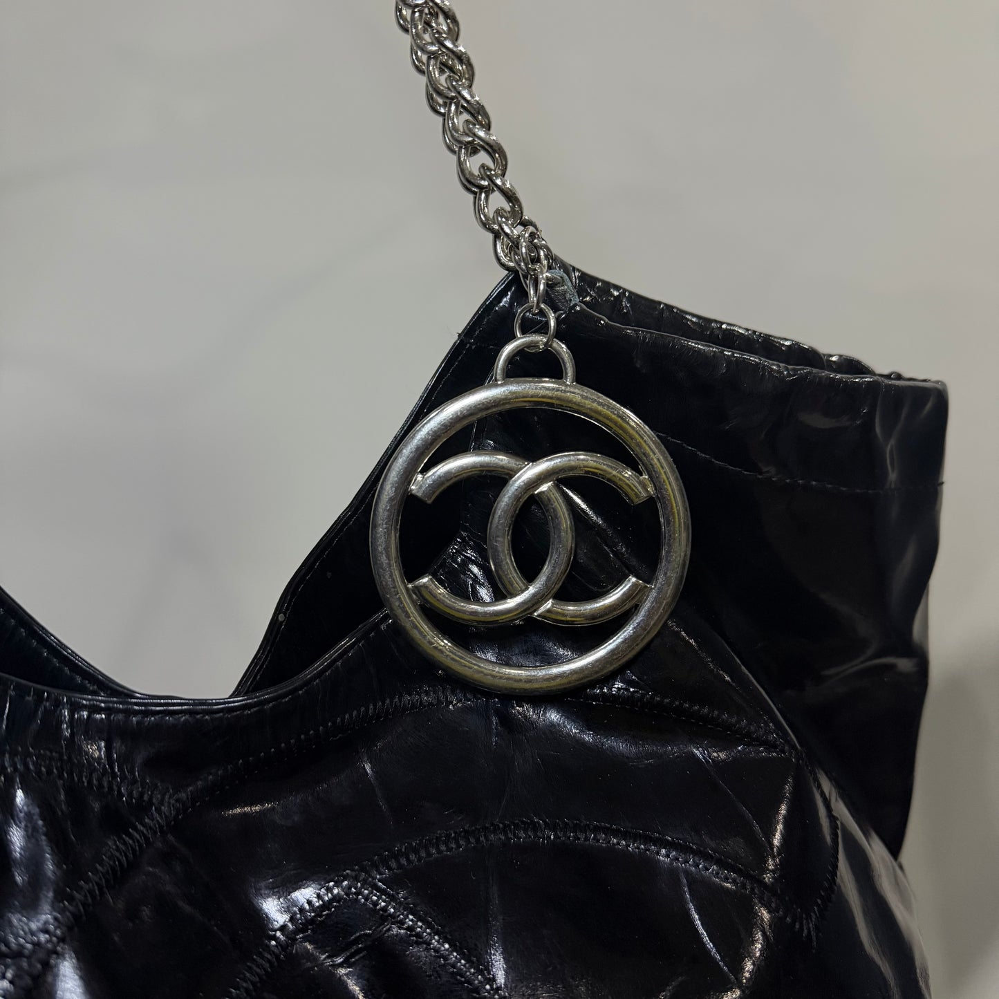 Chanel Coco Cabas Tote – Black Patent Leather with Oversized CC Charm