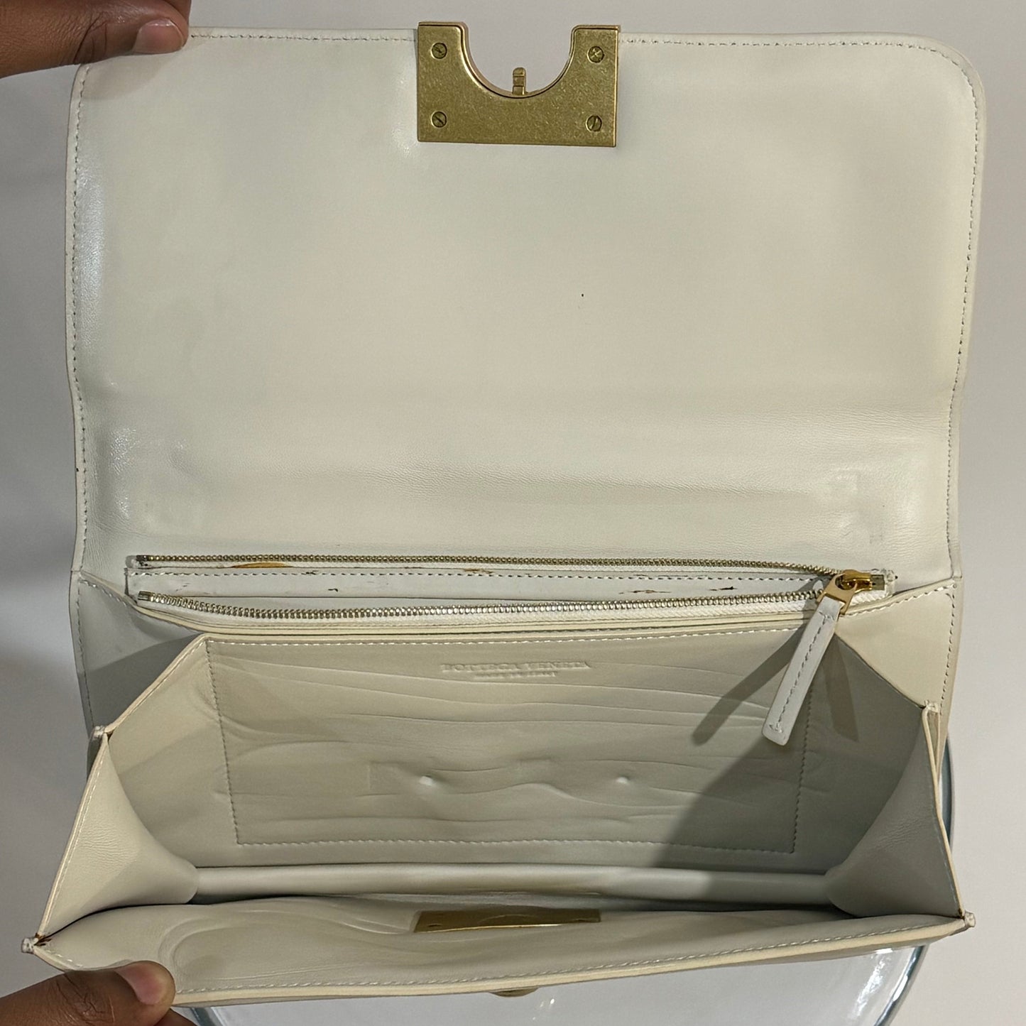 Bottega Veneta Spazzolato Calfskin BV Classic Mini Shoulder Bag – White Leather & Gold Hardware | Authentic