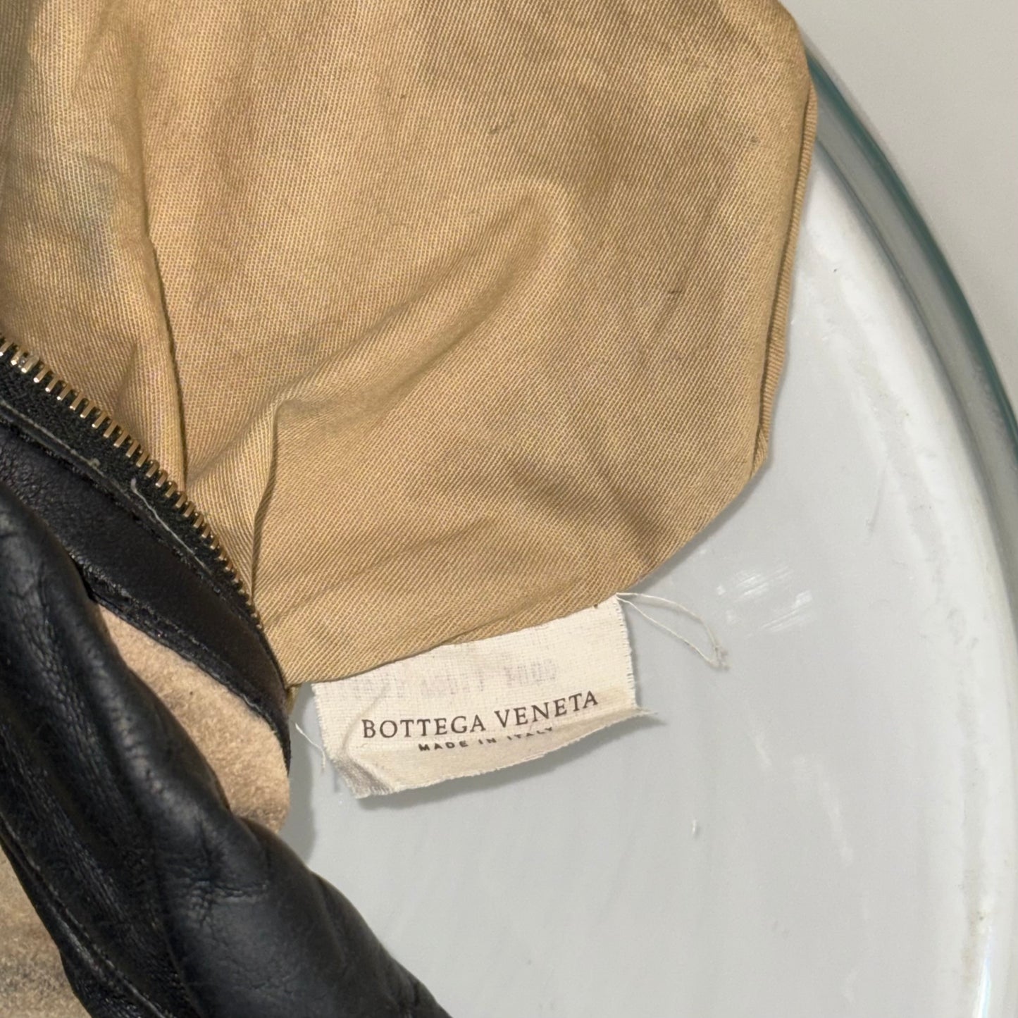 Bottega Veneta Intrecciato Medium Veneta Hobo Bag – Black Woven Nappa Leather | Pre-Owned