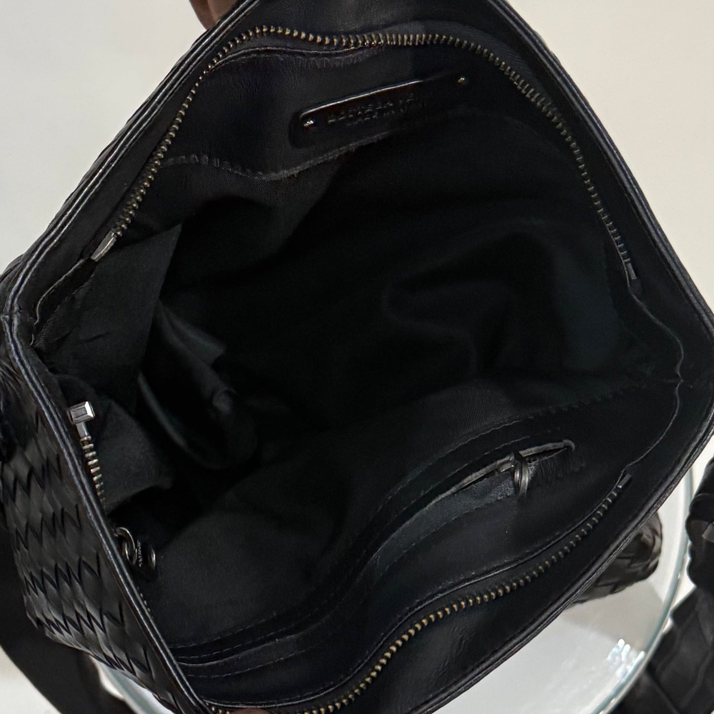 Bottega Veneta Intrecciato Nappa Messenger Bag – Black Woven Leather | Authentic Italian Luxury