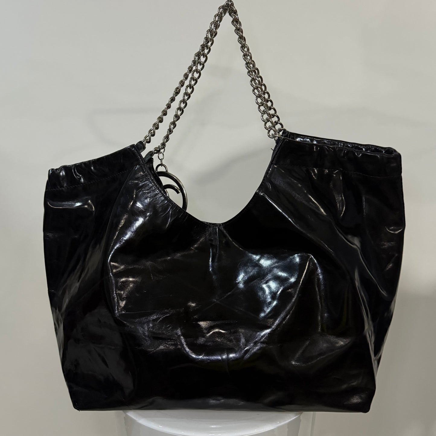Chanel Coco Cabas Tote – Black Patent Leather with Oversized CC Charm
